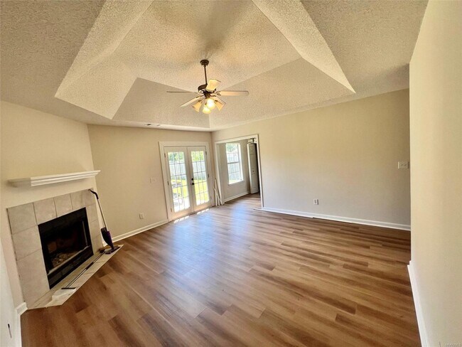 Building Photo - 270 Cotton Lakes Blvd