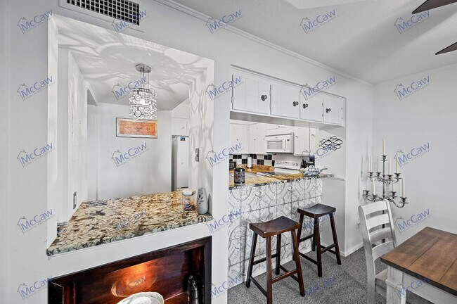 Foto del edificio - Lakefront Property in Azle, TX