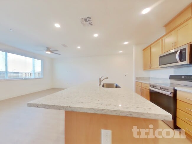 Building Photo - 8205 Perla Wy