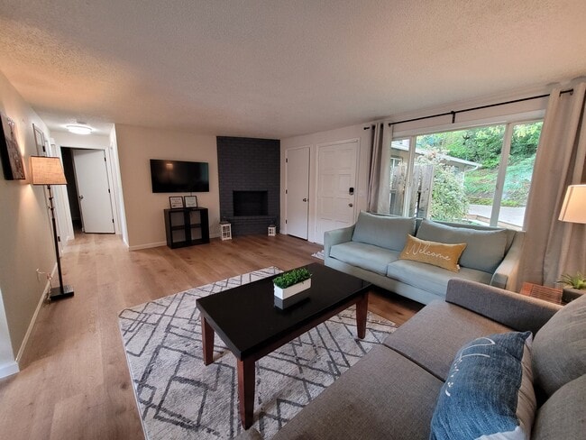 Foto del edificio - 2160 Raynor St SE