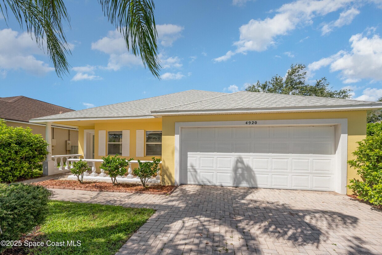 Foto principal - 4920 Somerville Dr