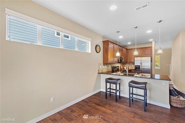 Building Photo - 4 br, 3 bath House - 9324 Stevens Ct NE