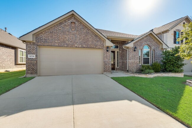Building Photo - Come view this beautiful Ft. Worth home!