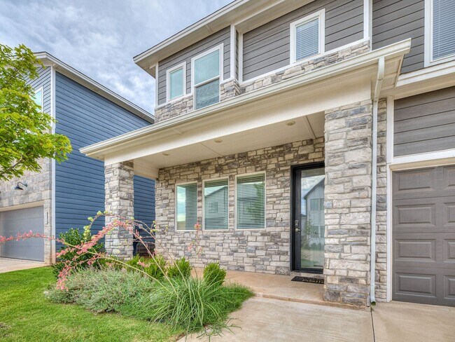 Foto del edificio - Beautiful New Construction Home in Edmond/...