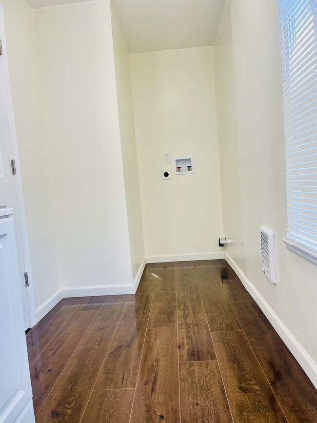 Foto del edificio - 20 Crosby Pl