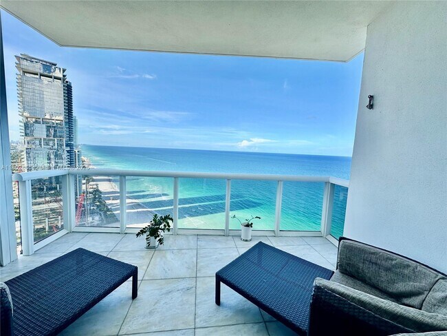 Building Photo - 18201 Collins Ave