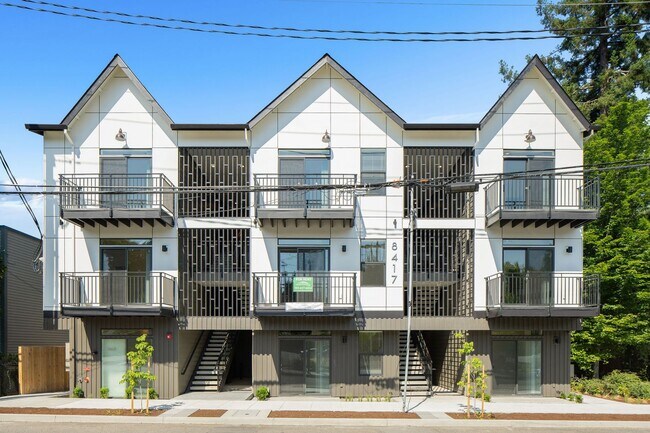 Foto del edificio - 8417 SW 24th Ave