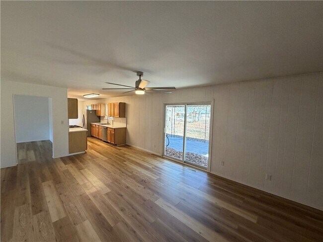 Foto del edificio - 2854 N Loxley Ave