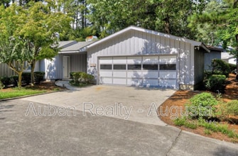 Building Photo - 3208 Summerchase Cir