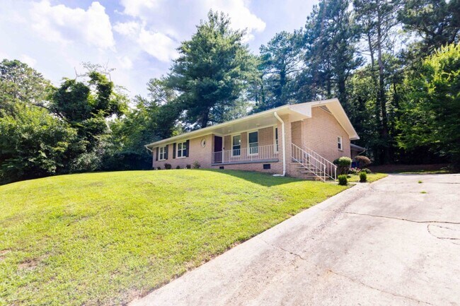 Foto del edificio - 1779 Fort Valley Dr SW