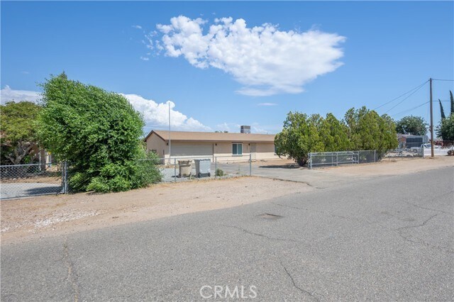 Building Photo - 9897 Redwood Ave