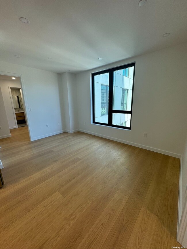 Foto del edificio - 134-16 35th Ave