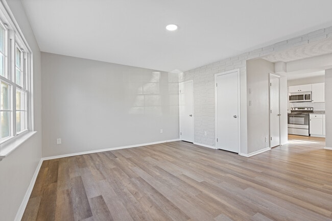 Building Photo - 405 Harbour North Dr