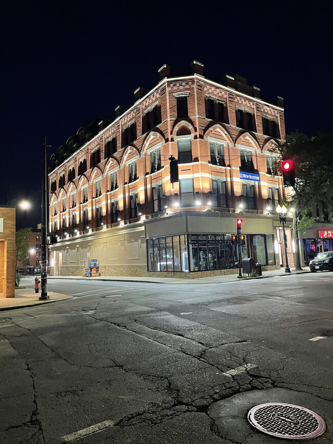 Building Photo - 64 Market St