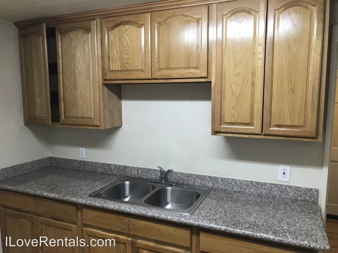 Foto del edificio - 544 Hazel St