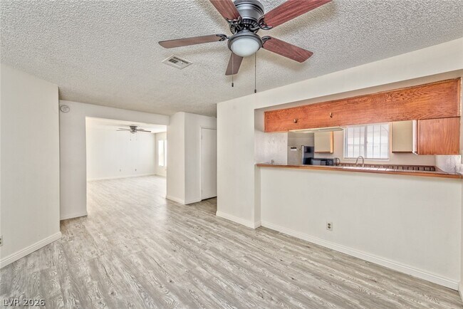 Foto del edificio - 2080 E Karen Ave