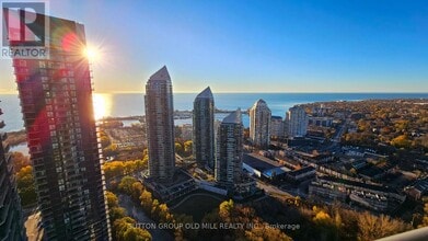 Building Photo - 36 Park Lawn Rd