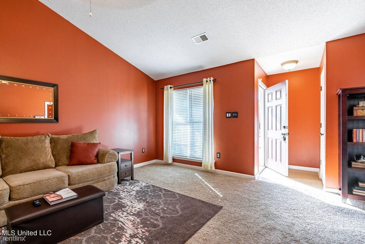 Foto del edificio - 3 br, 2 bath House - 5352 Kalian Cv