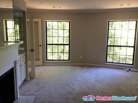 Building Photo - 28209 Plantation Dr NE