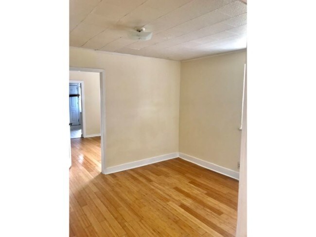 Building Photo - 1165 Eagle St