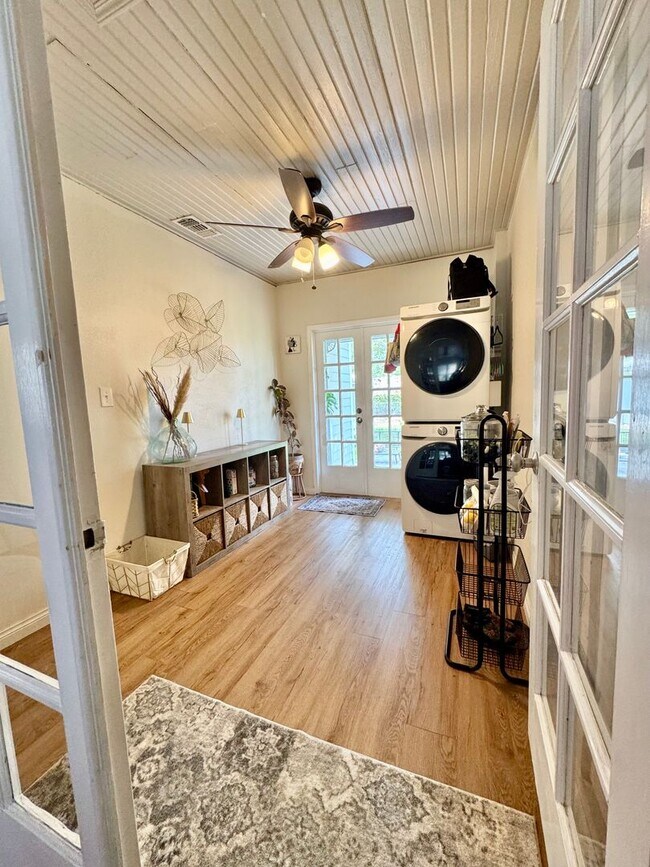 Building Photo - Adorable Highland Park Bungalow for Rent