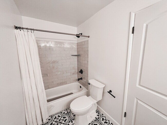 Foto del edificio - 4251 Duquesne Ave