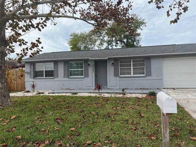 Foto del edificio - 8723 Spanish Moss Dr