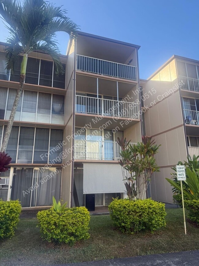 Building Photo - 95-055 Waikalani Dr