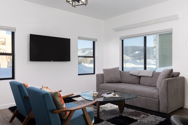 Foto del edificio - Fully Furnished - 2 bedroom / 2.5 unit in Victor with Garag