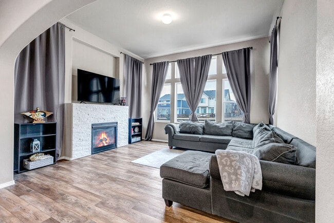 Foto del edificio - 6354 Suncroft Ln