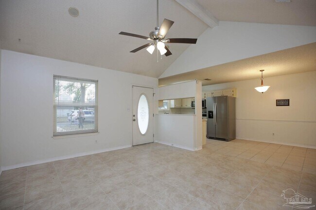 Foto del edificio - 6972 Weatherwood Dr