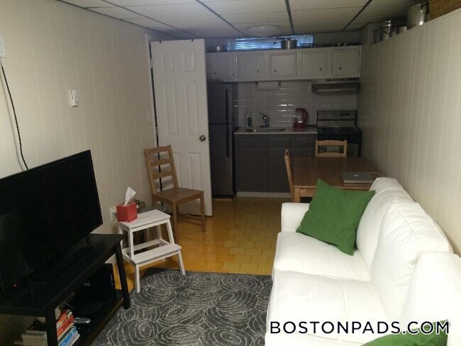 Foto del edificio - 42 Lomasney Wy