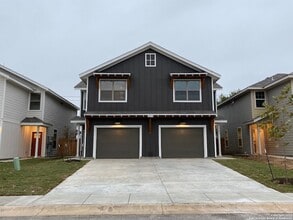 Building Photo - 2515 Lynwood Bnd