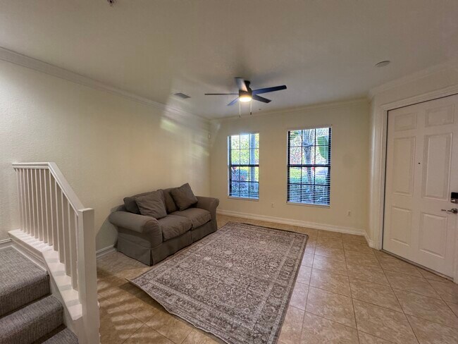 Building Photo - 9147 Delano St