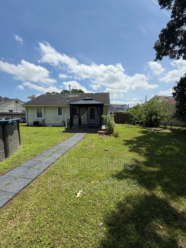 Building Photo - 908 Spaulding Dr