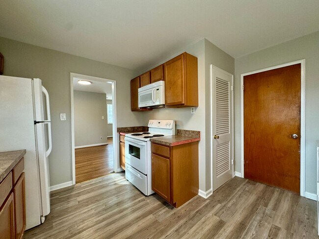 Foto del edificio - 3 bd Ranch Home for immediately rental