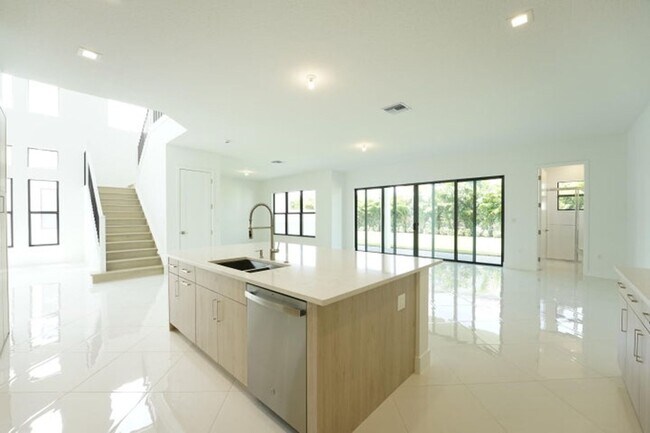 Building Photo - 9099 Silver Marsh Ln