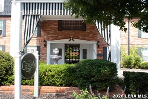 Foto del edificio - 8401 N New Braunfels Ave