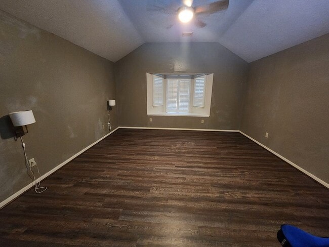 Building Photo - 4 Bedroom Single Family Home in Humble