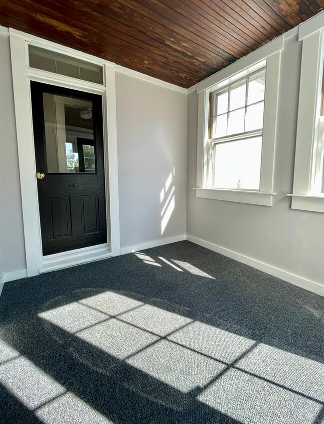 A view of the interior mudroom door into the unit. - 20 Chapel St