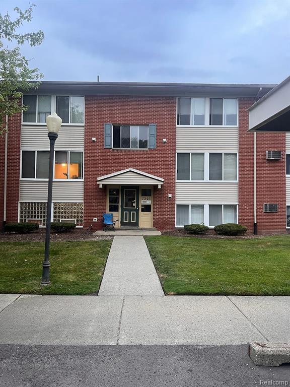 Foto principal - 7346 Central St