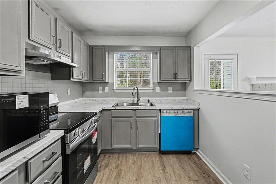 7797 Mountain Creek Way, Douglasville, GA 30134 - House Rental in