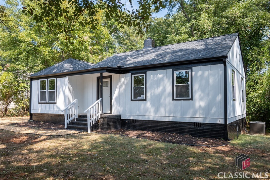 Foto principal - 495 Clover St