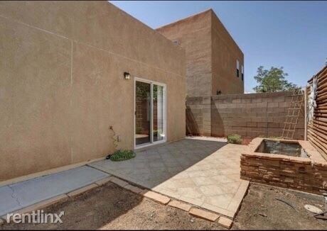 Foto del edificio - 3 br, 2 bath House - 4205 High Mesa Rd SE