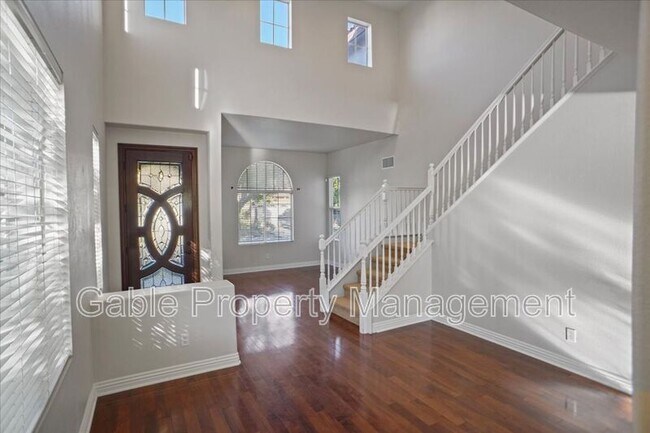 Foto del edificio - 27937 Periwinkle Ln