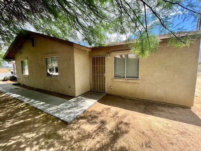 Building Photo - 6484 Desert Knoll Avenue