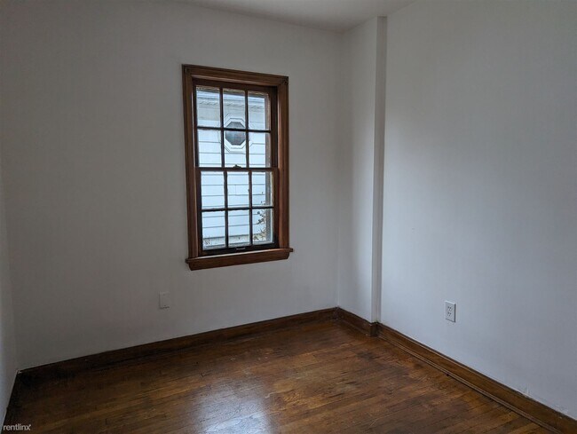 Foto del edificio - 3 br, 1 bath House - 485 Adkins Avenue
