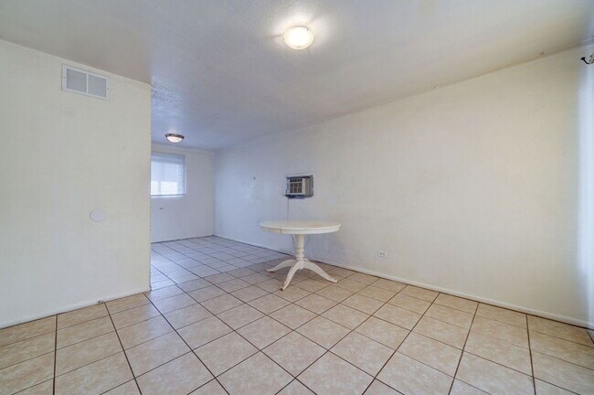 Foto del edificio - 251 W Northern Ave