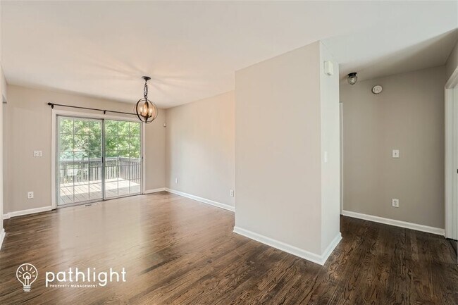 Building Photo - 3828 Autumn View Ln NW