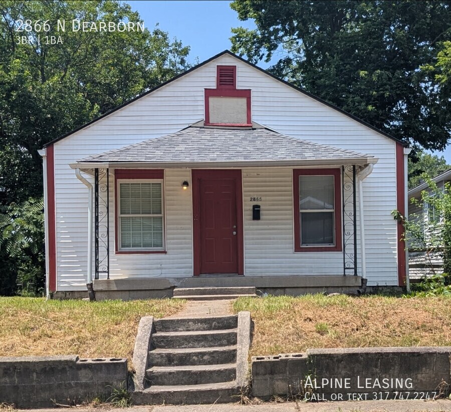 Primary Photo - 2866 N Dearborn-